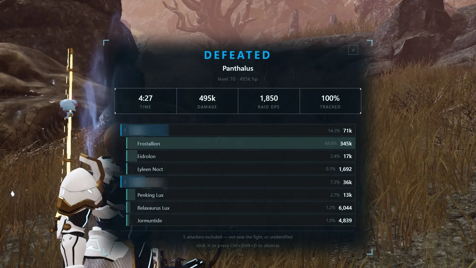 The results card over the game after a boss kill: Defeated, Panthalus, level 70, 495k HP. Then 4:27, 495k damage, 1,850 raid DPS, 100% tracked. Two players ranked, each with three Pals nested under them and their share, and a line saying five attackers were excluded